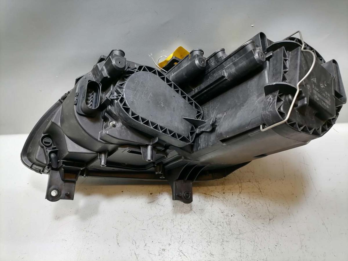 VW Touran 1T original Scheinwerfer vorn rechts Halogen Bj.2006